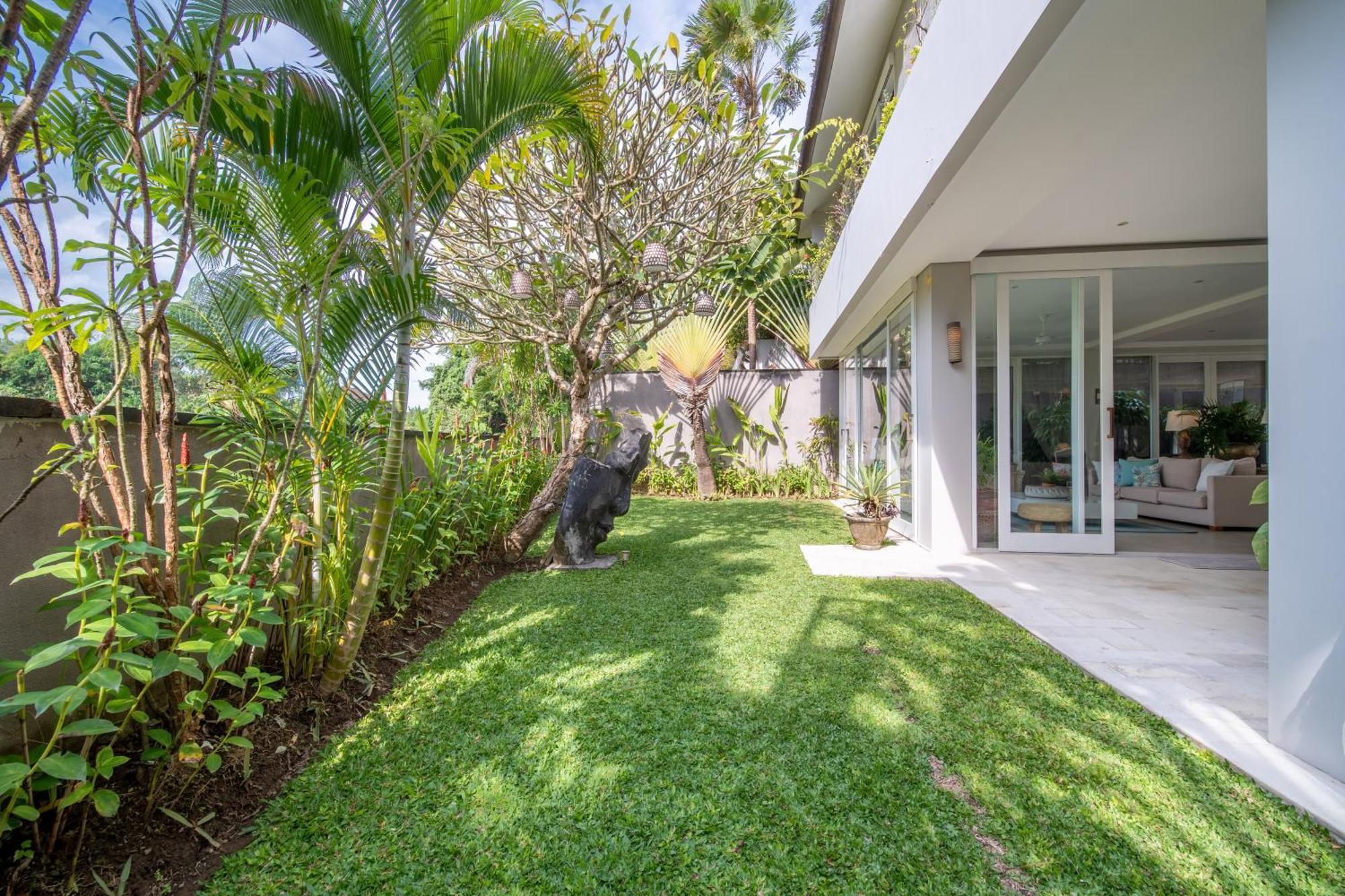 Villa Sunsara 4 - Enchanting 4Br Villa In A Great Location Canggu Εξωτερικό φωτογραφία